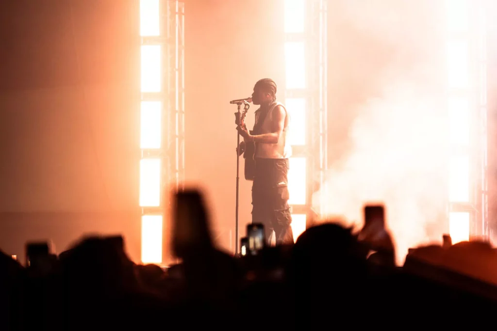 Daniel Caesar tickets